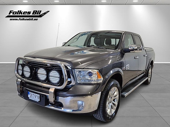 Dodge RAM 1500 2 of 5