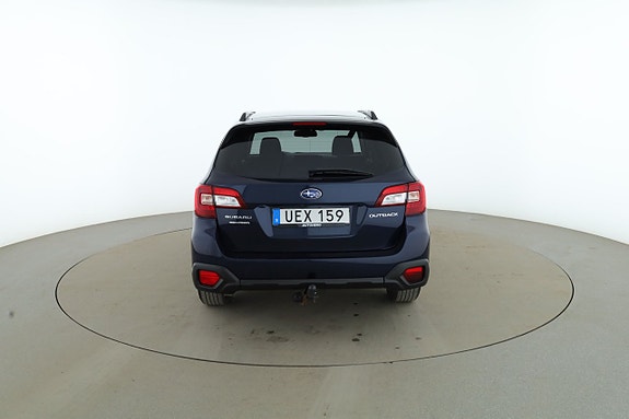 Subaru Outback 4 of 5