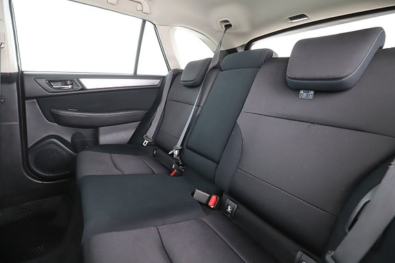 Subaru Outback 15 of 30