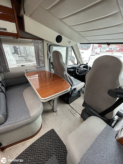 Mobilvetta K-YACHT 80 TEKNI LINE / Sittgrupp bak / Nedfällbara taksängar fram och b 5 of 15