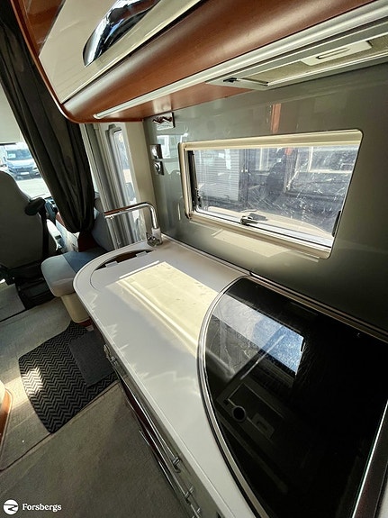 Mobilvetta K-YACHT 80 TEKNI LINE / Sittgrupp bak / Nedfällbara taksängar fram och b 10 of 15