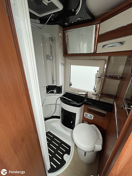 Mobilvetta K-YACHT 80 TEKNI LINE / Sittgrupp bak / Nedfällbara taksängar fram och b 13 of 15