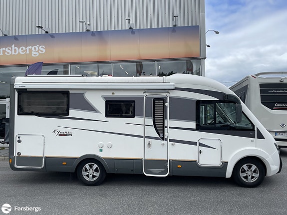 Mobilvetta K-YACHT 80 TEKNI LINE / Sittgrupp bak / Nedfällbara taksängar fram och b 2 of 15