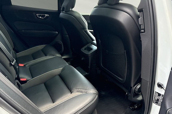 Volvo XC60 11 of 29