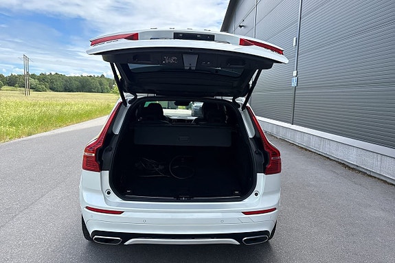 Volvo XC60 14 of 29