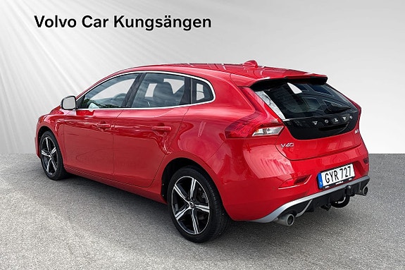 Volvo V40 8 of 30