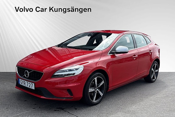 Volvo V40 2 of 30