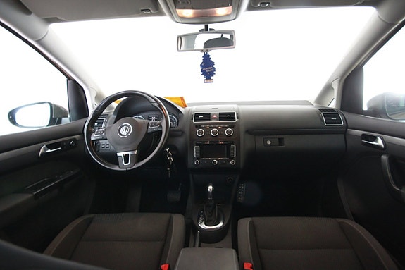 Volkswagen Touran 5 of 5