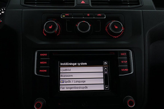 Volkswagen Caddy Maxi 17 of 24