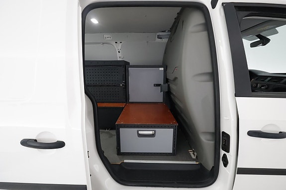 Volkswagen Caddy Maxi 24 of 24