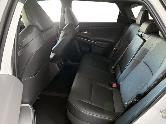 Subaru E-Outback 8 of 16
