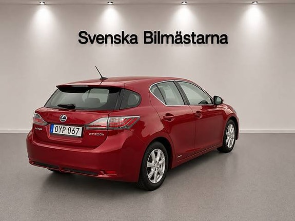 Lexus CT200h 9 of 22
