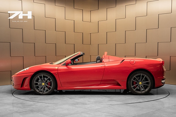 Ferrari 430 2 of 5