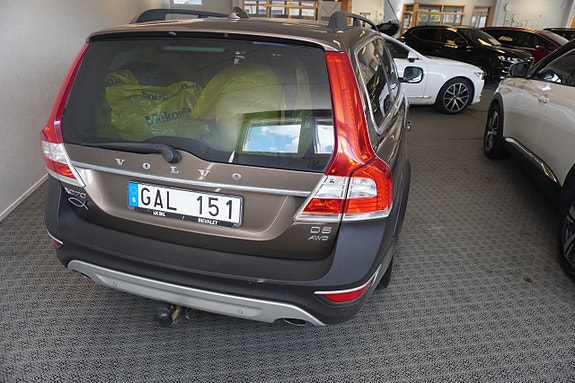 Volvo XC70 4 of 5