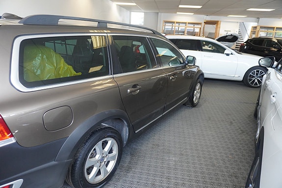 Volvo XC70 3 of 5