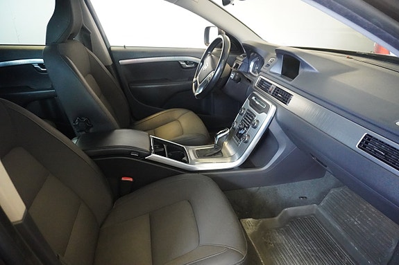 Volvo XC70 5 of 5