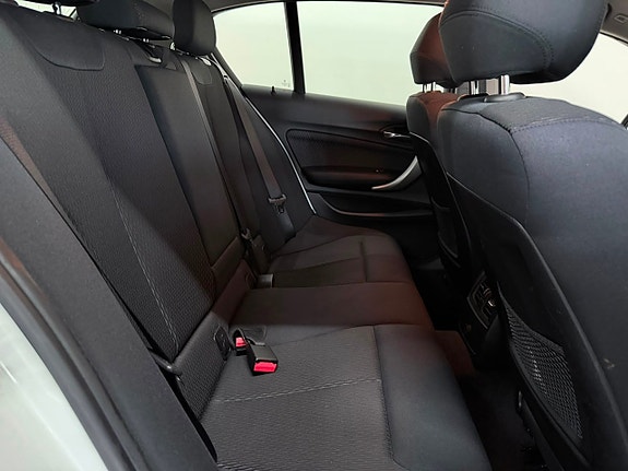 BMW 118d 11 of 26