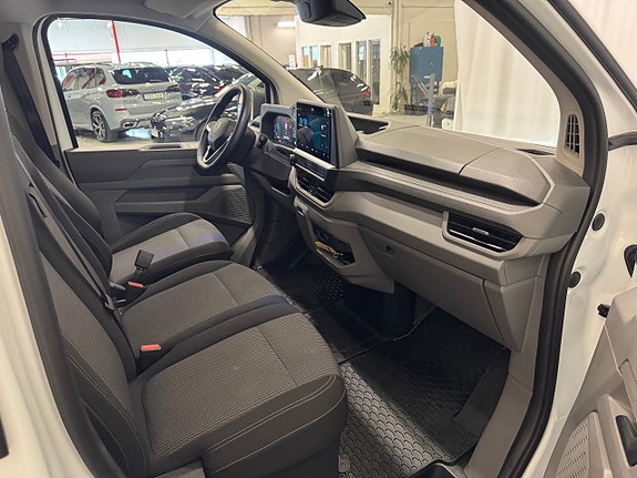 Volkswagen Transporter 13 of 19