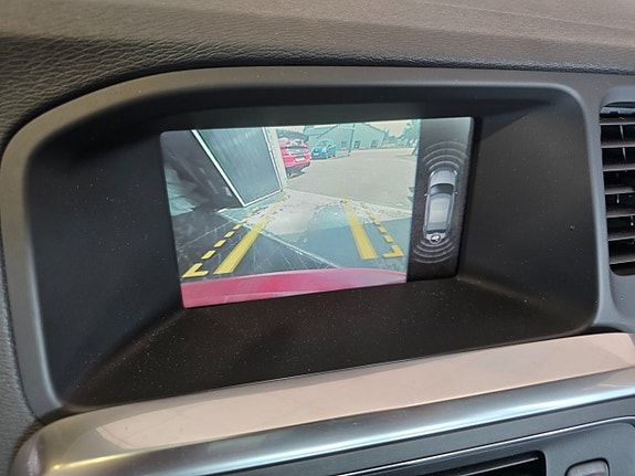 Volvo S60 15 of 19