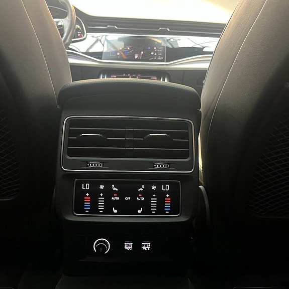 Audi Q8 15 of 15