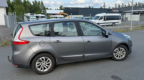 Renault Grand Scenic III 6 of 12