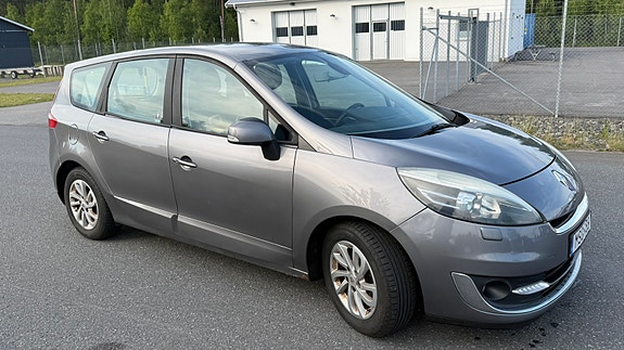 Renault Grand Scenic III 7 of 12