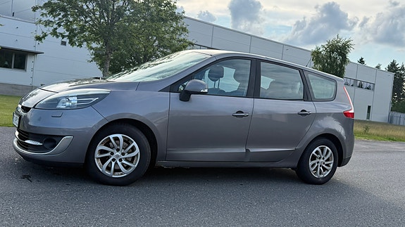 Renault Grand Scenic III 9 of 12