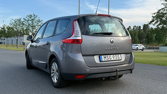 Renault Grand Scenic III 4 of 5