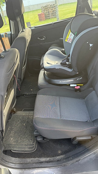 Renault Grand Scenic III 12 of 12