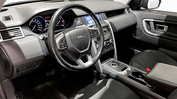 Land Rover Discovery Sport 7 of 13