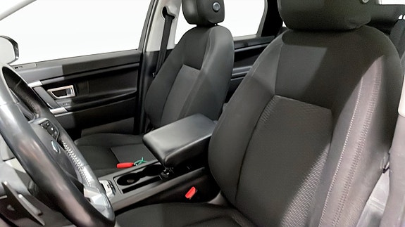 Land Rover Discovery Sport 8 of 13