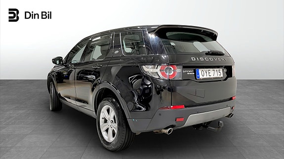 Land Rover Discovery Sport 3 of 5