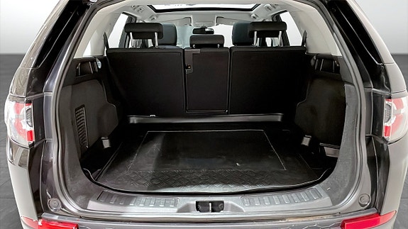 Land Rover Discovery Sport 13 of 13