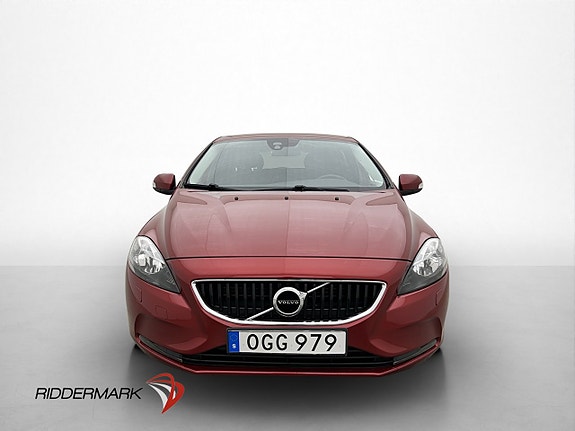 Volvo V40 2 of 5