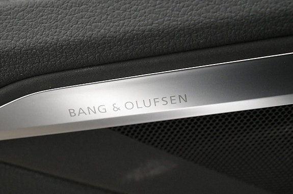Audi e-tron 14 of 26