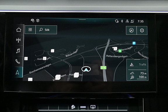 Audi e-tron 17 of 26
