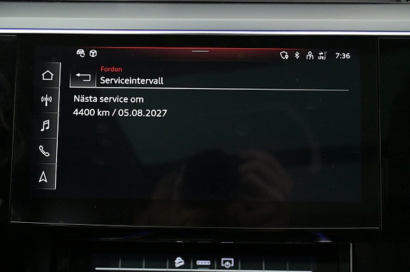 Audi e-tron 15 of 26