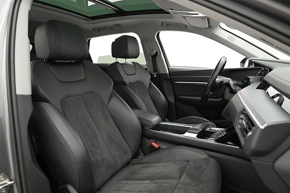 Audi e-tron 12 of 26