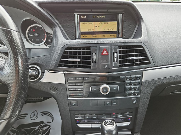 Mercedes-Benz E220 13 of 14
