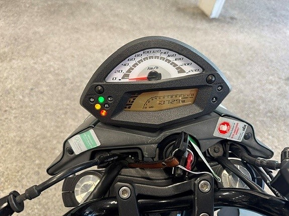 Kawasaki Ninja ER-6n 0.65 5 of 6