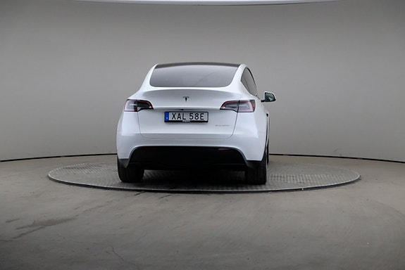 Tesla Model Y 5 of 5