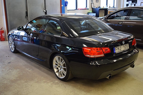BMW 335i 4 of 17