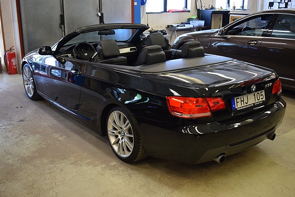 BMW 335i 8 of 17