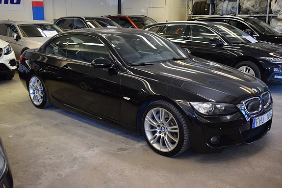 BMW 335i 2 of 17