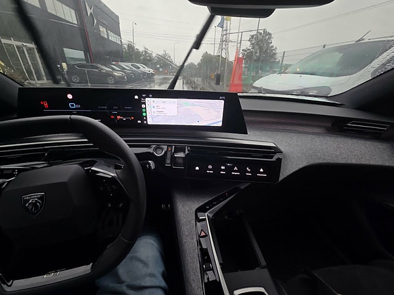 Peugeot 3008 3 of 3
