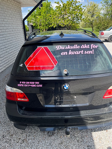 BMW 525i 2 of 6