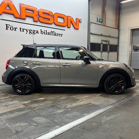 MINI John Cooper Works 4 of 5