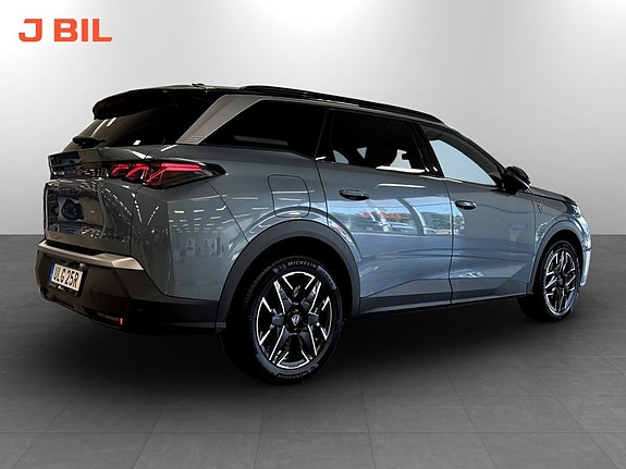 Peugeot 5008 4 of 5