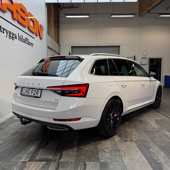 Skoda Superb 4 of 5