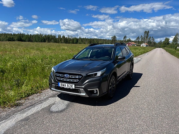 Subaru Outback 3 of 5